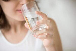 Here Is How Your Water Intake Will Make You Look Ten Years Younger